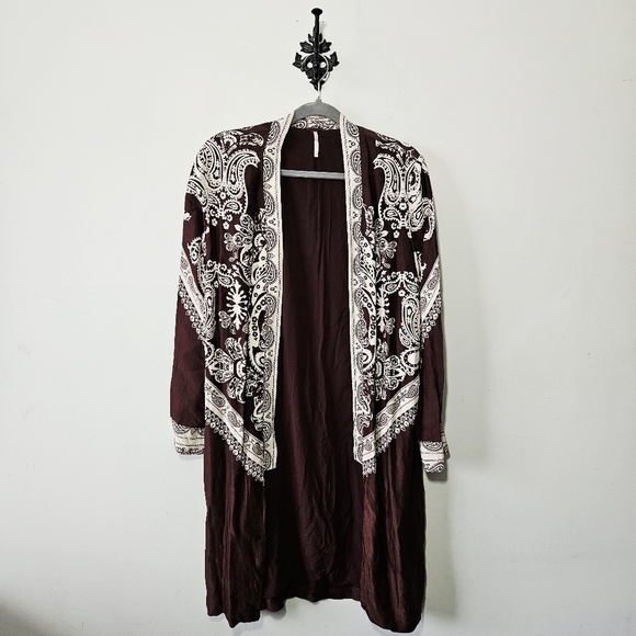 Free People Satin Bandana Print Duster Size S Boho Kimono Cardigan - Picture 2 of 4